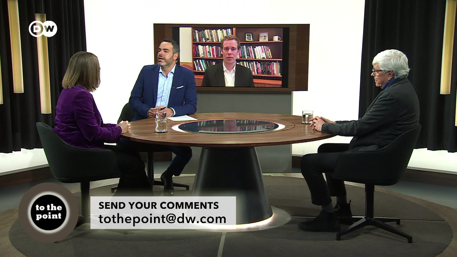 42973-1-DW QUSGEN_ToThePoint_0326_01EP_MMS062